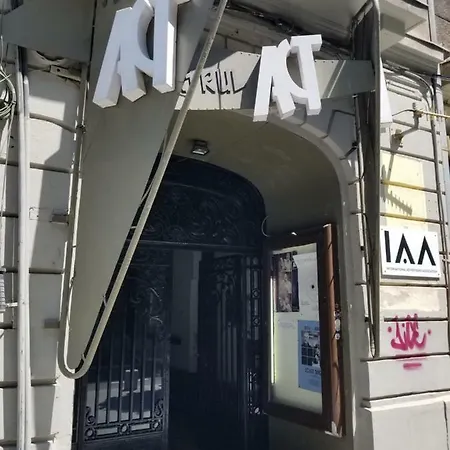 Downtown Old Amzei-victoriei Apartment *